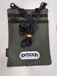 代售outdoor 軍綠色 墨綠 側背包 腰包 提袋 隨身小包 收納包 13.5X19.5cm