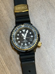 精工太陽能潛水錶 seiko 黑金色 prospex SOLAR DIVER'S 200m