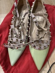 Valentino Garavani 鉚釘平底鞋 37碼