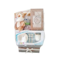 SHEARS Newborn Baby Gift Hamper | Baby Gift Set | New Mom Baby Shower Birthday Full Month