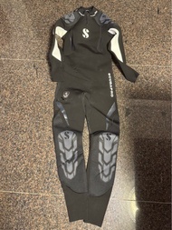 全新女裝 Scubapro Everflex Steamer 3/2mm 潛水濕衣 EU M 碼 / 未剪牌