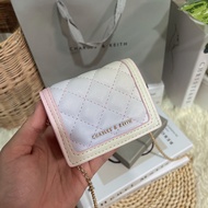 กระเป๋าสตางค์ใบสั้น CHARLES and KEITH