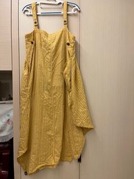 【Corsage】台灣設計款-奧悅剪裁吊帶洋裝-鵝黃色（女裝）