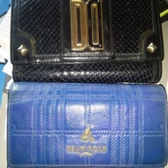 ♞Daks ladies wallet Preloved but in good condition