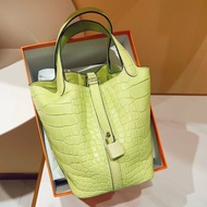 【精選天菜】HERMES PICOTIN 22CM 嫩芽綠 霧面 方框鱷  Z刻