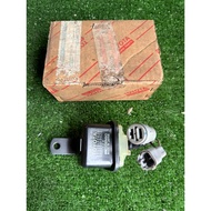 Relay, glow plug (12V) for engine 1HZJ/HDT. Toyota land cruiser HDJ/HJZ80/81. New genuine parts (NOS
