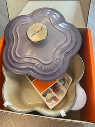 Le creuset LC bluebell purple flower  and heart 心煲花煲一對