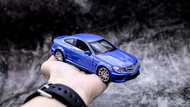 MÔ HÌNH XE MERCEDES-BENZ C63 AMG BLUE 1:32 DOUBLE HORSES 4696