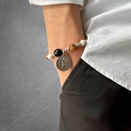 手鍊 進口8mm橄欖木珠8mm白松石10mm黑曜石搭配聖者聖牌 8250040