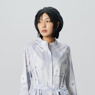 【新年限定・一套穿搭】印花襯衫洋裝+藍色貝蕾帽 3999元