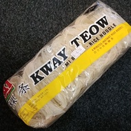 A1 Kway Teow 粿条 365g