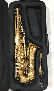 Yamaha YAS-62 Saxophone with a dent $8000