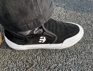 รองเท้าสเก็ตบอร์ด Etnies ทรงพื้นต่ำแบบสวมหัวสูงสำหรับผู้ชาย ผลิตจากวัสดุอื่น ๆ ส่วนบน ยางกันลื่น ส้น