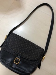 LV 斜孭袋