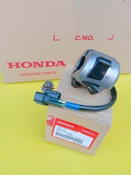 ชุดสวิตช์แฮนด์ด้านซ้ายแท้HONDA Scoopyi ปี2021-2024 อะไหล่แท้ศูนย์HONDA(35200-K2F-N01)1ชิ้น