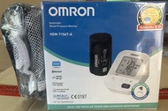 Omron เครื่องวัดความดันโลหิตอัตโนมัติ เชื่อมต่อบลูทูธได้ รุ่น HEM-7156T(รับประกันศูนย์ 5 ปี) สำหรับร