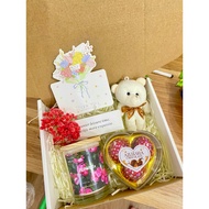Meaningful Valentine 14.3 gift Set for loved ones