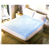 Local Seller High End Quality Mattress Protector Topper Slip Resistant Cooling