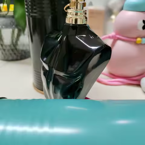 J P I G Le Male Le Parf 4.2oz EDP - Strong woody vanilla men's power perfume, confident men, lasting