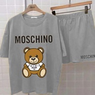 SETELAN MOSCHINO