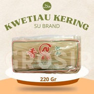 Kwetiau Mentah / Su Brand Kwetiau Kering Instan 220 Gr / Halal