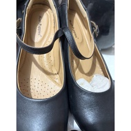 Louisa V Strap Black Leather BSMA US 90 EUR 39