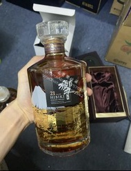 文寶閣-全港回收 響 21年 富士風雲圖 響 HIBIKI 響 21年 花鳥風月 響12 響17 響21等日本威士忌