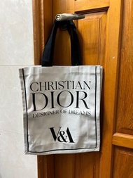 Christian Dior 英國V&amp;A博物館 展會 designer of dreams 限量帆布袋 購物袋 托特袋