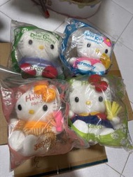 麥當勞 Hello Kitty 公仔世界盃