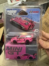 Mini gt 1052  吸塑 掛卡板 粉紅 粉恐龍 保時捷 Porsche 911 GT3 P #77 2024 IMSA ROAD AMERICA AO Racing MGT01052