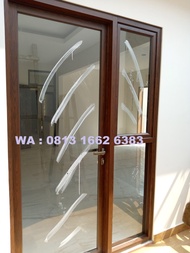 Pintu Aluminium Alexindo Warna Serat Kayu, Kaca Polos 5mm