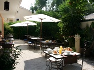 橘園酒店 (Hotel L'Orangeraie)