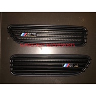 MW E46 M3 Fender Grille black