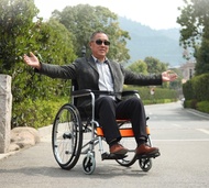 รถเข็นรุ่นมาตรฐาน HARRISON Wheelchair รถเข็นผู้ป่วย รถเข็นคนชรา น้ำหนักเบา พับได้ ( ฟรี!! ของแถม 1 ชิ้น เลือกในลิ้งค์)