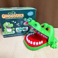 《翔翼玩具》鱷魚牙齒 瘋狂鱷魚拔牙齒 鱷魚拔牙 刺激有趣 兒童玩具 牙齒 音樂 桌遊 110388 安全標章合格玩具
