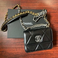 CHANEL 19 Mini WOC 經典小香鏈條款