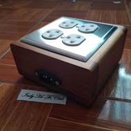 บล็อคพ่วงไม้สัก R270U ชนิด 4 ช่องเสียบ ฝา PVC ขาว และฝาแสตนเลส ราคาไม่รวมสายพ่วงสามารถเลือกซื้อจากทา