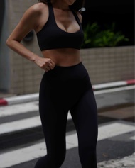 Eclair Low-Scoop High-Support Bra