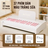 PIANO BETSY 37 HANDHELD KEYS SUITABLE FOR CHILDREN AND NEWS - FREE ONLINE COURSE