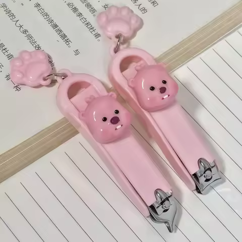 Cartoon beaver Loopy slanted nail clipper girls multifunctional portable stainless steel nail clippe