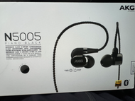 AKG N5005