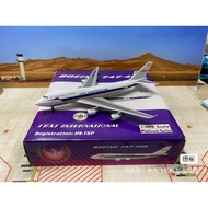 Phoenix 10389 Thai Airlines B747-400 HS-TGP Retro Dress 1: 400 Please Don't Ask Me A Brand New Flawl