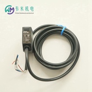 Japan Omron Omron Photoelectric Switch E3JK-RR11-C