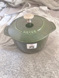 staub 16cm