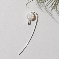 【單邊款】- 玫瑰雕刻天然貝殼超長圓弧耳針925純銀耳勾耳環