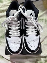 Air Jordan 1 Low Black White