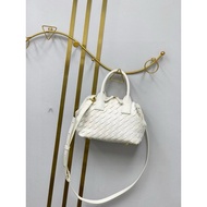 Bottega Veneta New Style Ladies Portable Genuine Leather Woven Bag Brick Casual Shoulder Diagonal Ba