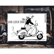 BAG BUNDLE BRANDED LOCK.