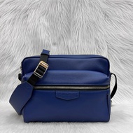 Louis Vuitton藍Taiga皮雙層斜背郵差包Outdoor Messenger PM