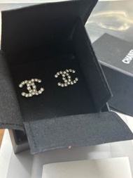 Chanel經典雙C耳環